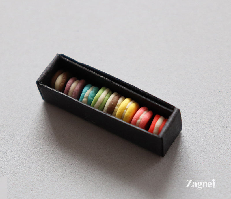 Miniature Macarons